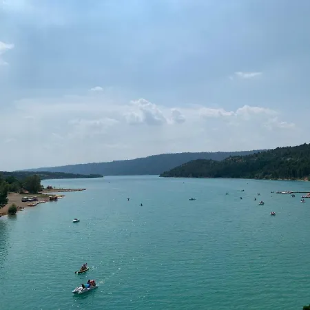 Apartament Clos Augusta 2 *