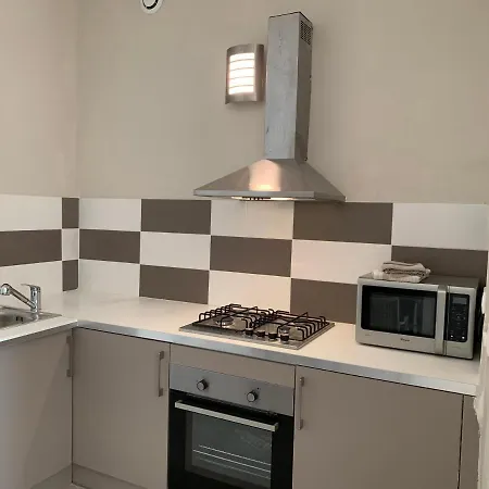 Apartament Clos Augusta 2 *